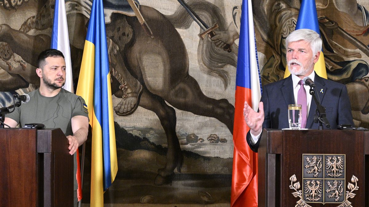 Prezident Pavel přiletěl do Vilniusu, kde začne summit NATO